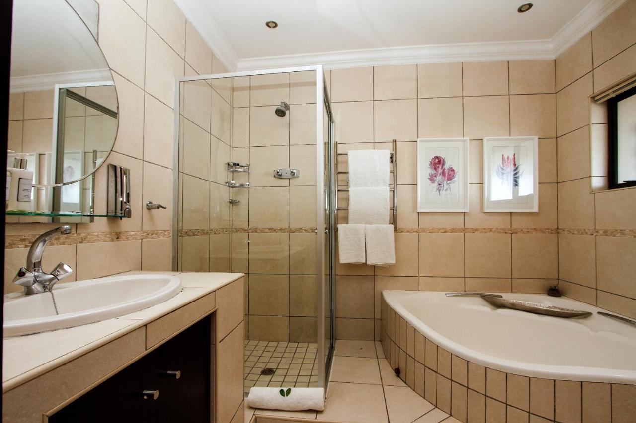 Sanchia Luxury